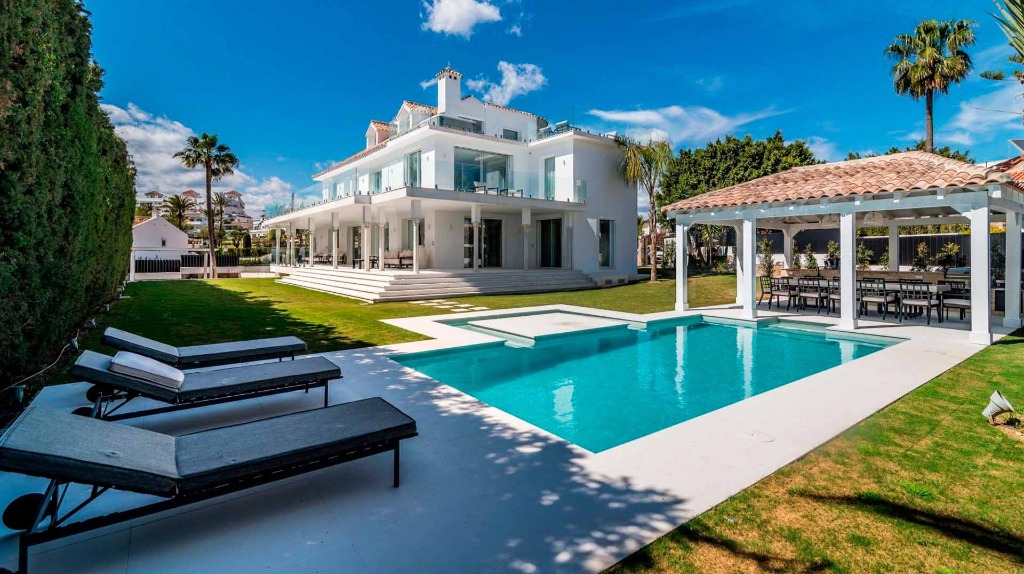 Marbella Luxury Villa with Pool